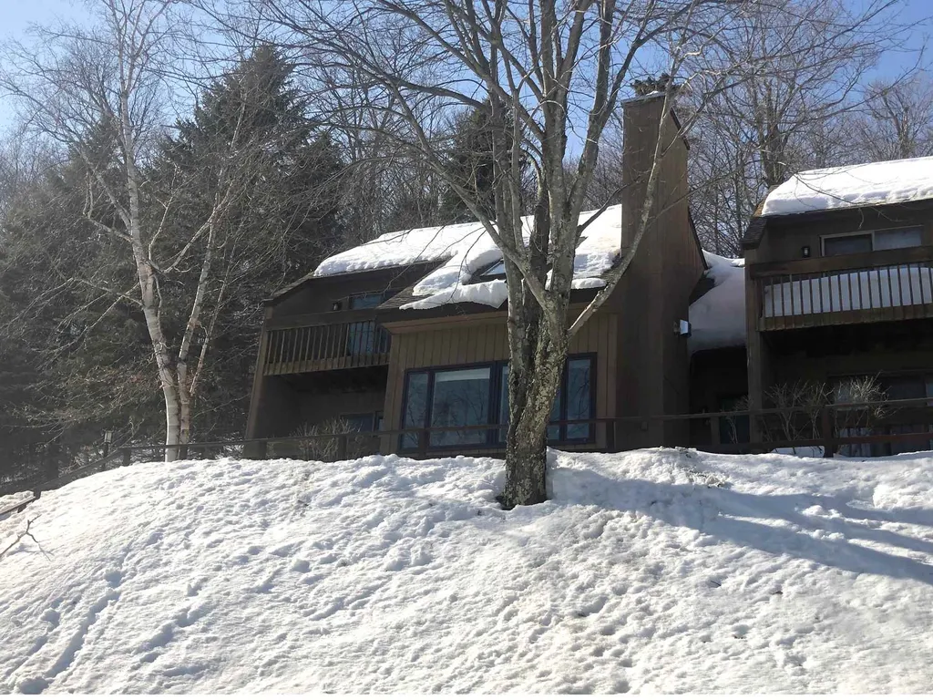 99 Upper Summit Road Warren VT 05674