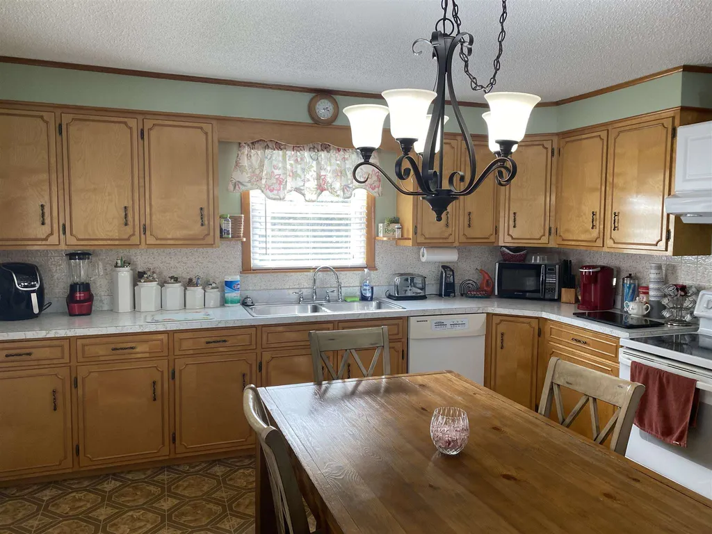 41 Jericho Road Berlin NH 03570