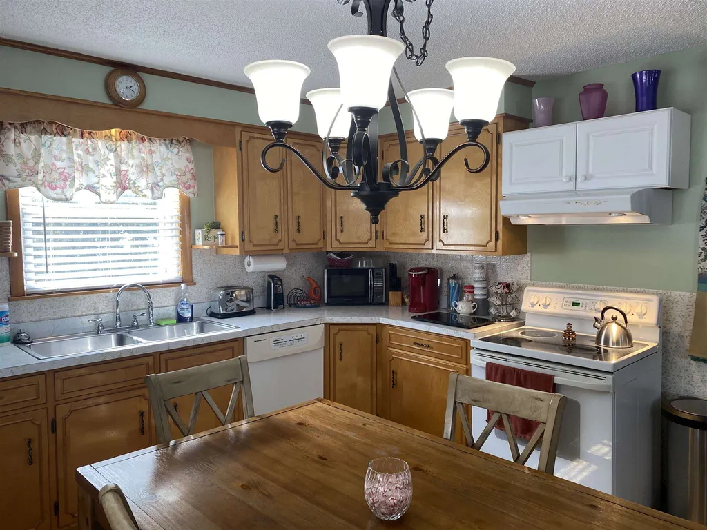 41 Jericho Road Berlin NH 03570