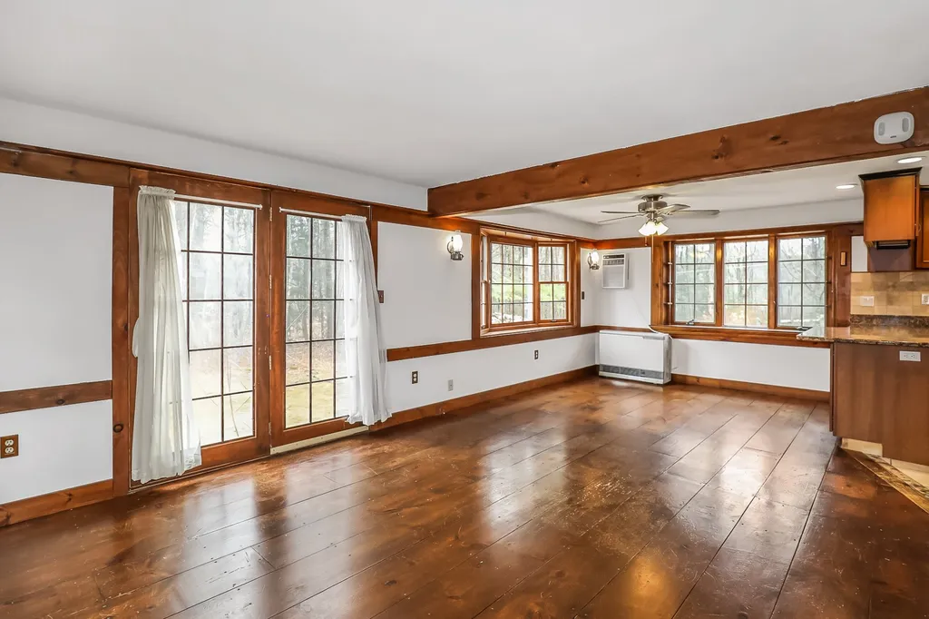 28 Old Mont Vernon Road Amherst NH 03031