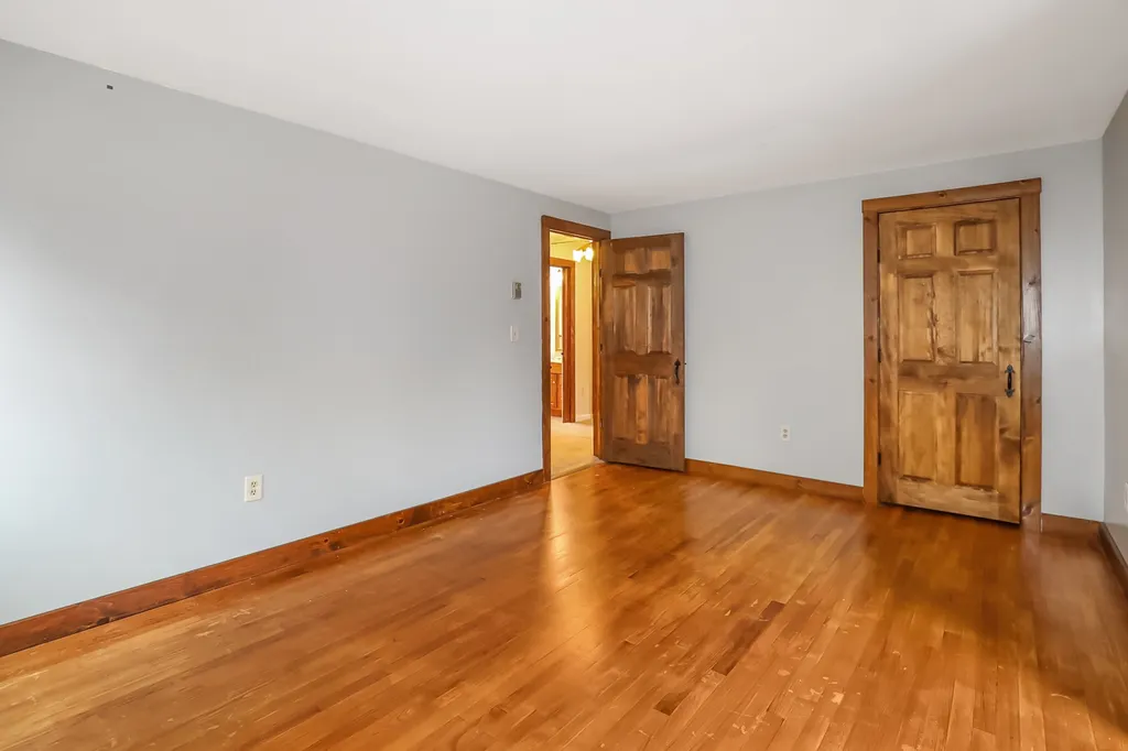 28 Old Mont Vernon Road Amherst NH 03031