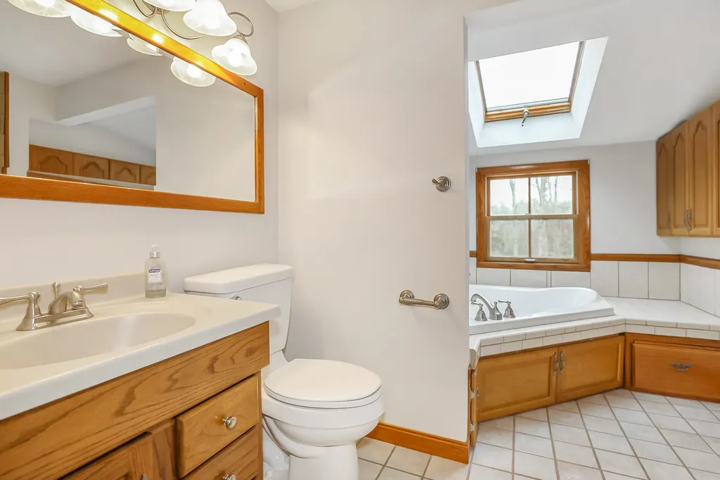 28 Old Mont Vernon Road Amherst NH 03031