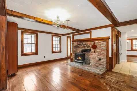 28 Old Mont Vernon Road Amherst NH 03031