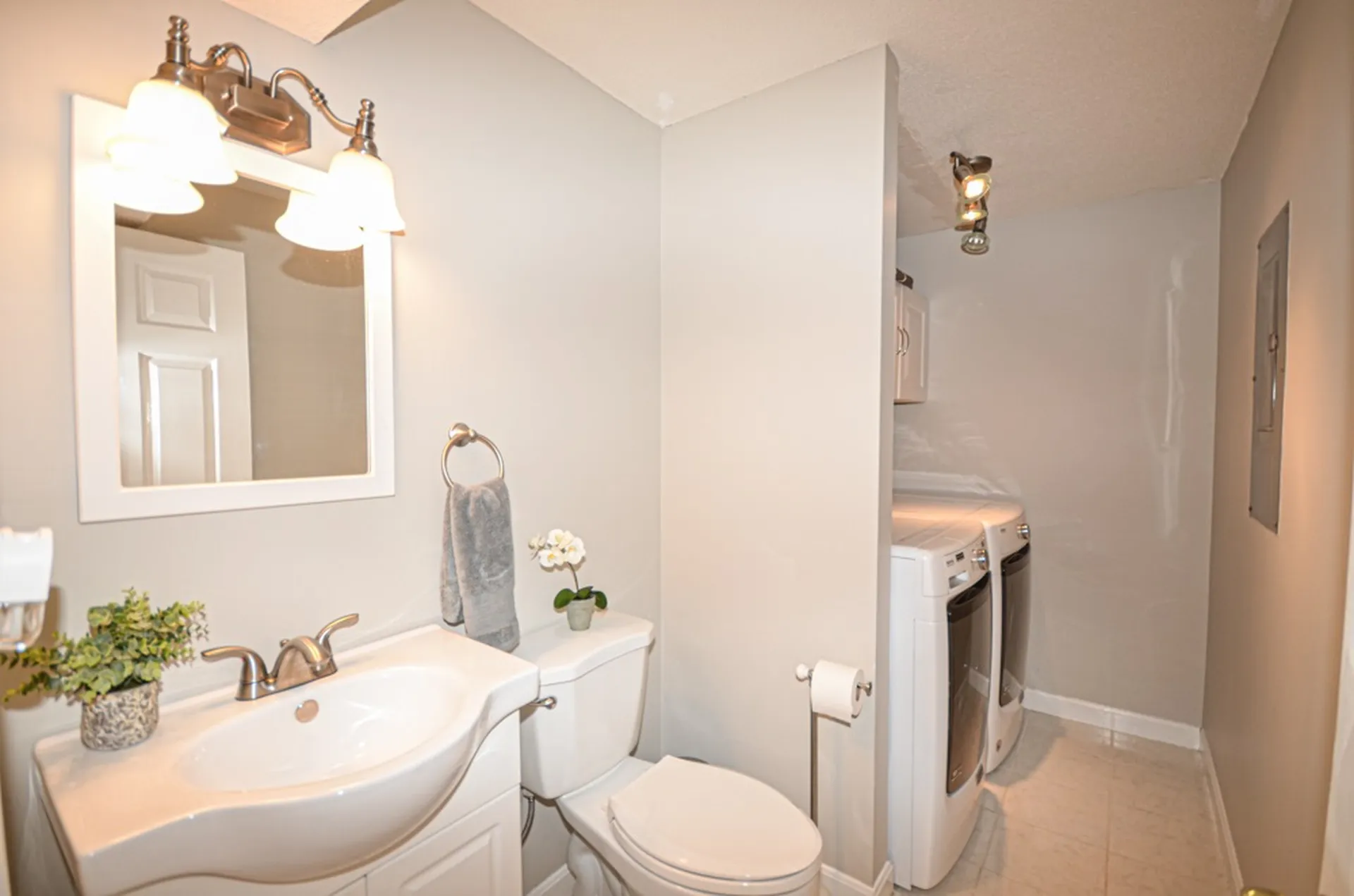 79 East Ridge Road Merrimack NH 03054