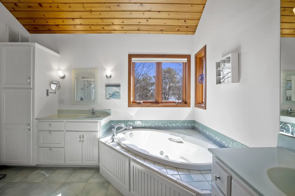 63 Ossipee Road York ME 03902