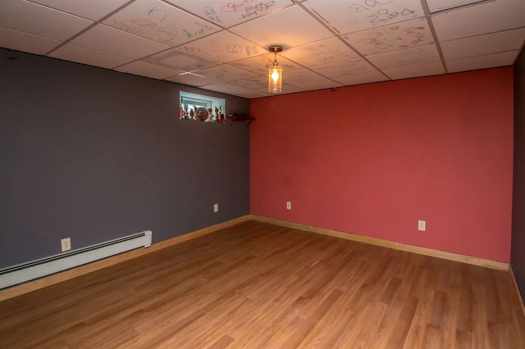 9 Hoopers Drive Lancaster NH 03584
