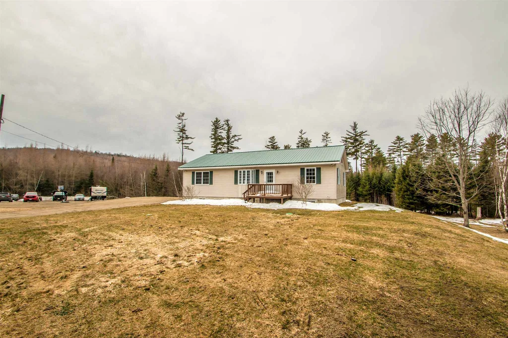 9 Hoopers Drive Lancaster NH 03584