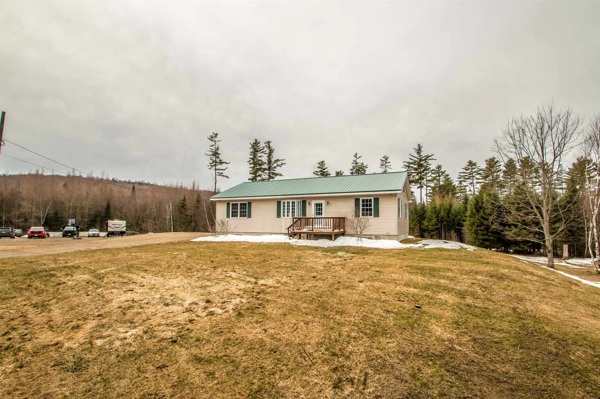 9 Hoopers Drive Lancaster NH 03584