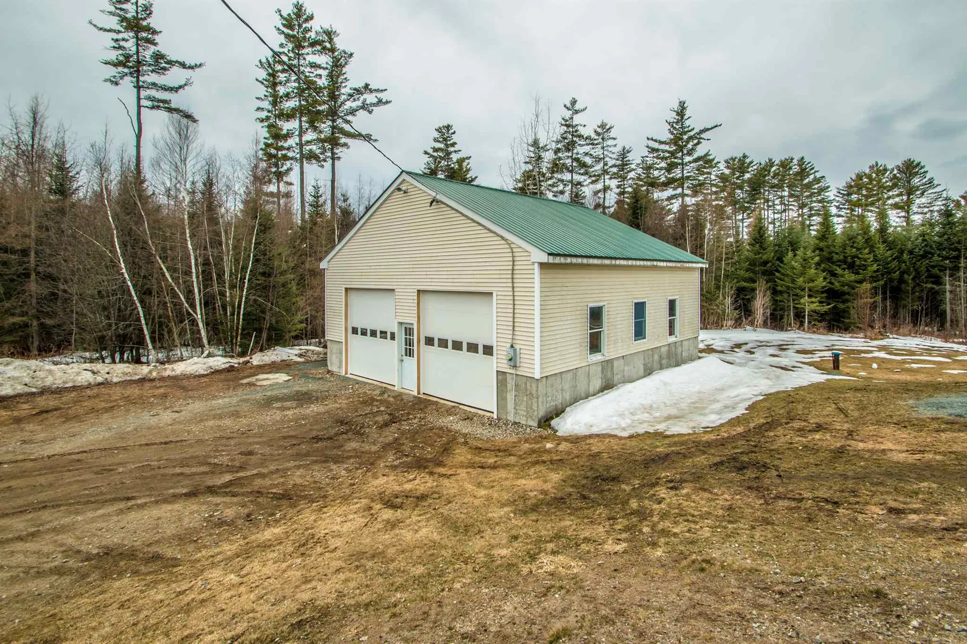 9 Hoopers Drive Lancaster NH 03584