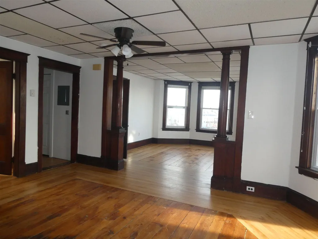 551 Silver Street Manchester NH 03103