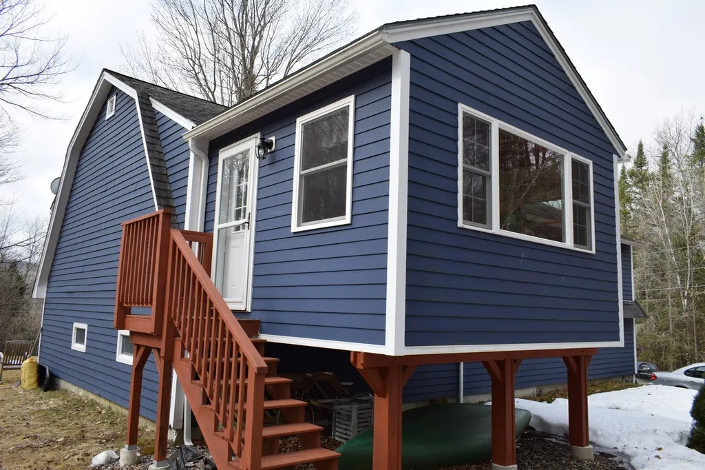 20 Blackberry Lane Lancaster NH 03584