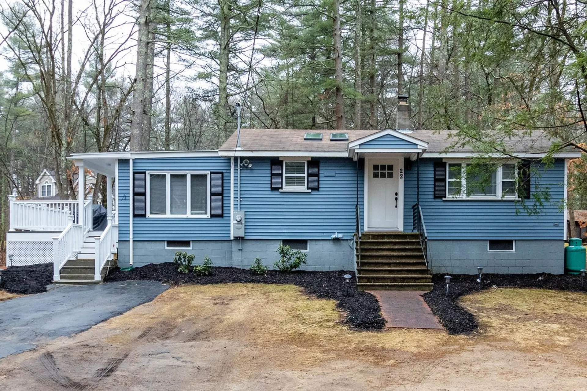 22 Ministerial Road Windham NH 03087