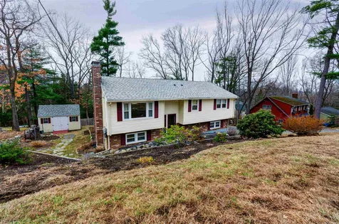 5 Warton Road Nashua NH 03062