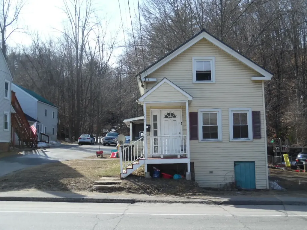 156 /162 North Main Street Franklin NH 03235