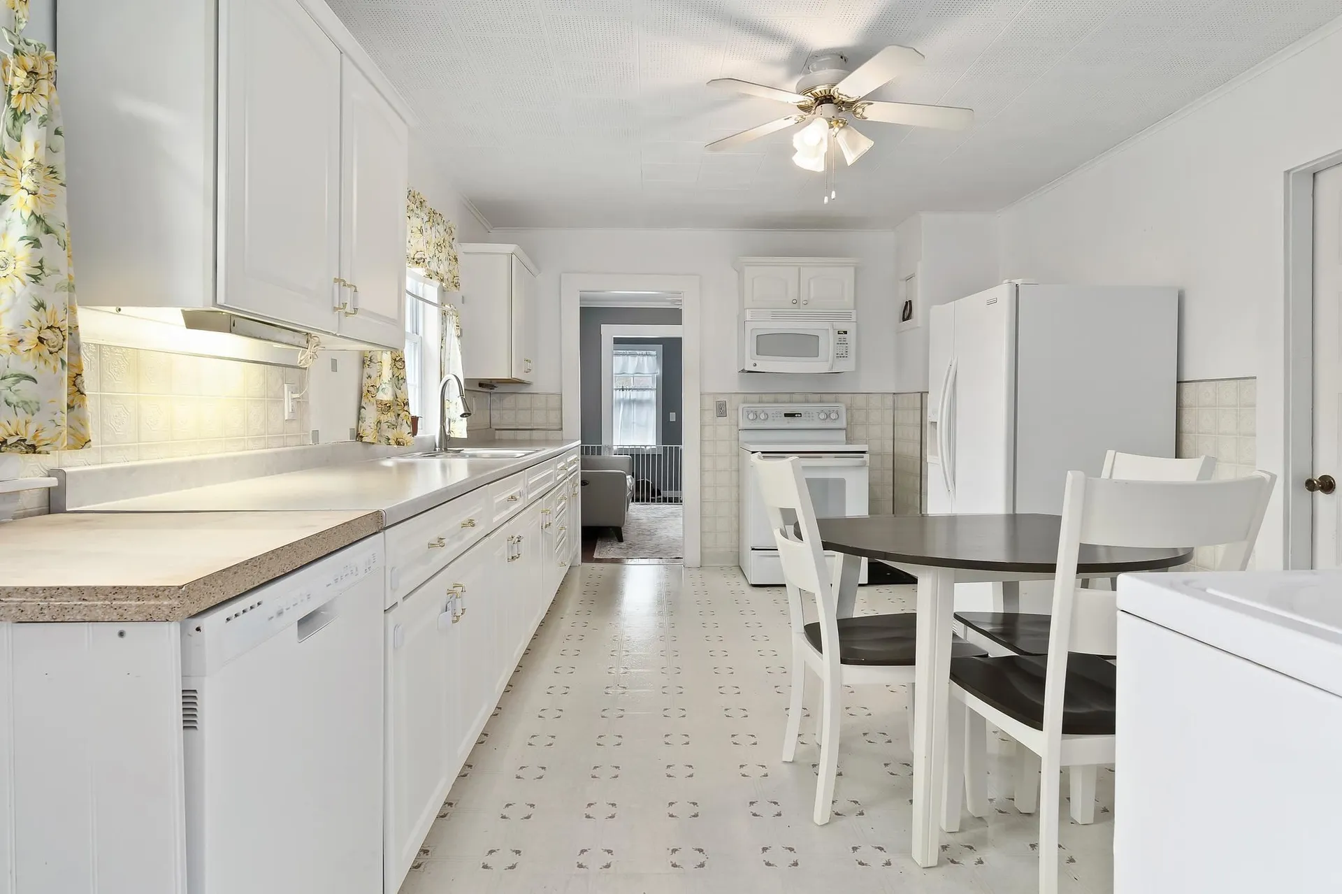 41 S Main Street Seabrook NH 03874
