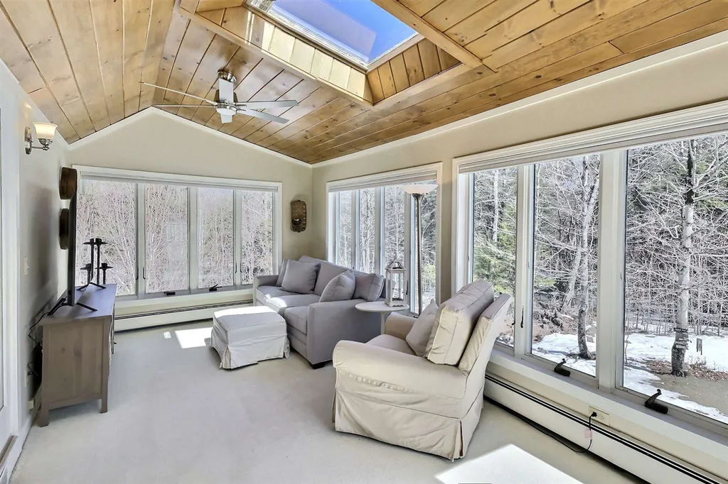 226 Hall Farm Road New London NH 03257