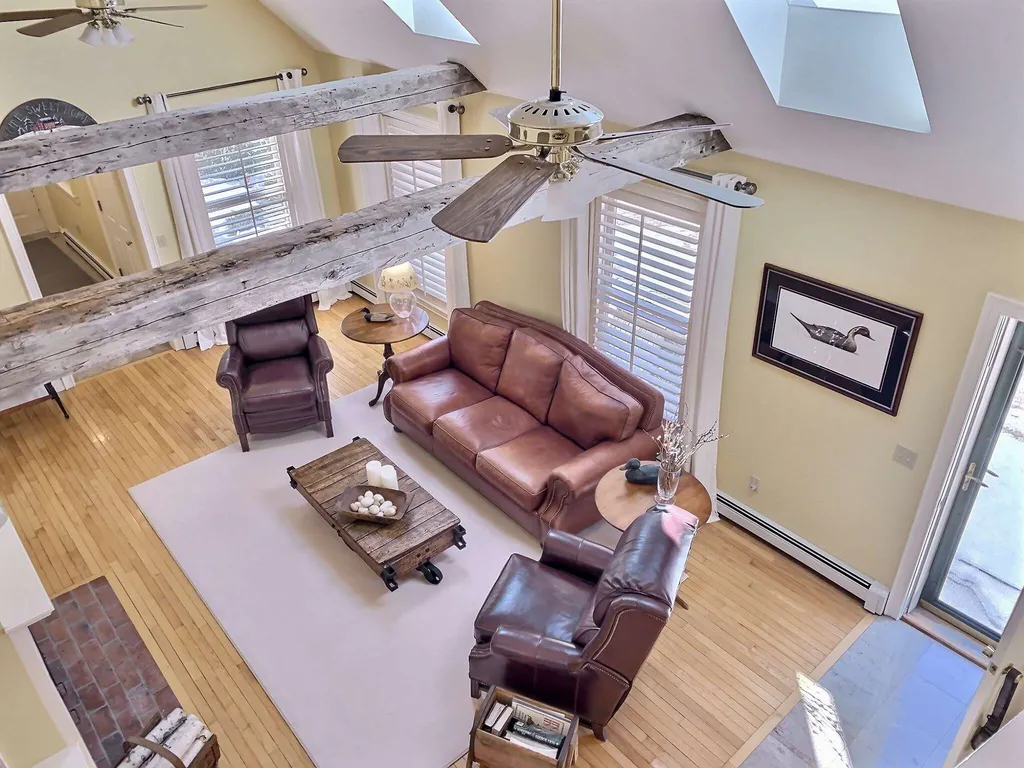 226 Hall Farm Road New London NH 03257