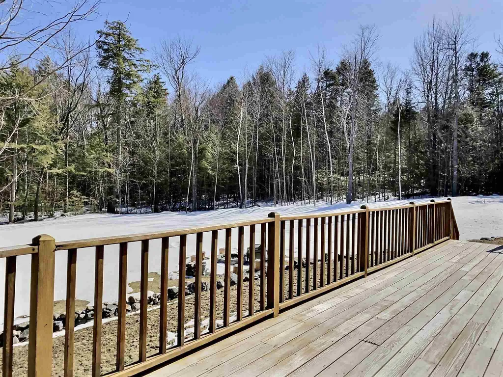 226 Hall Farm Road New London NH 03257