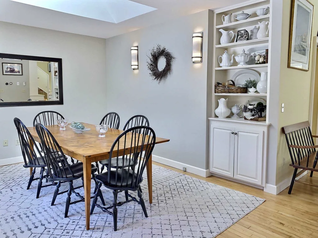 226 Hall Farm Road New London NH 03257