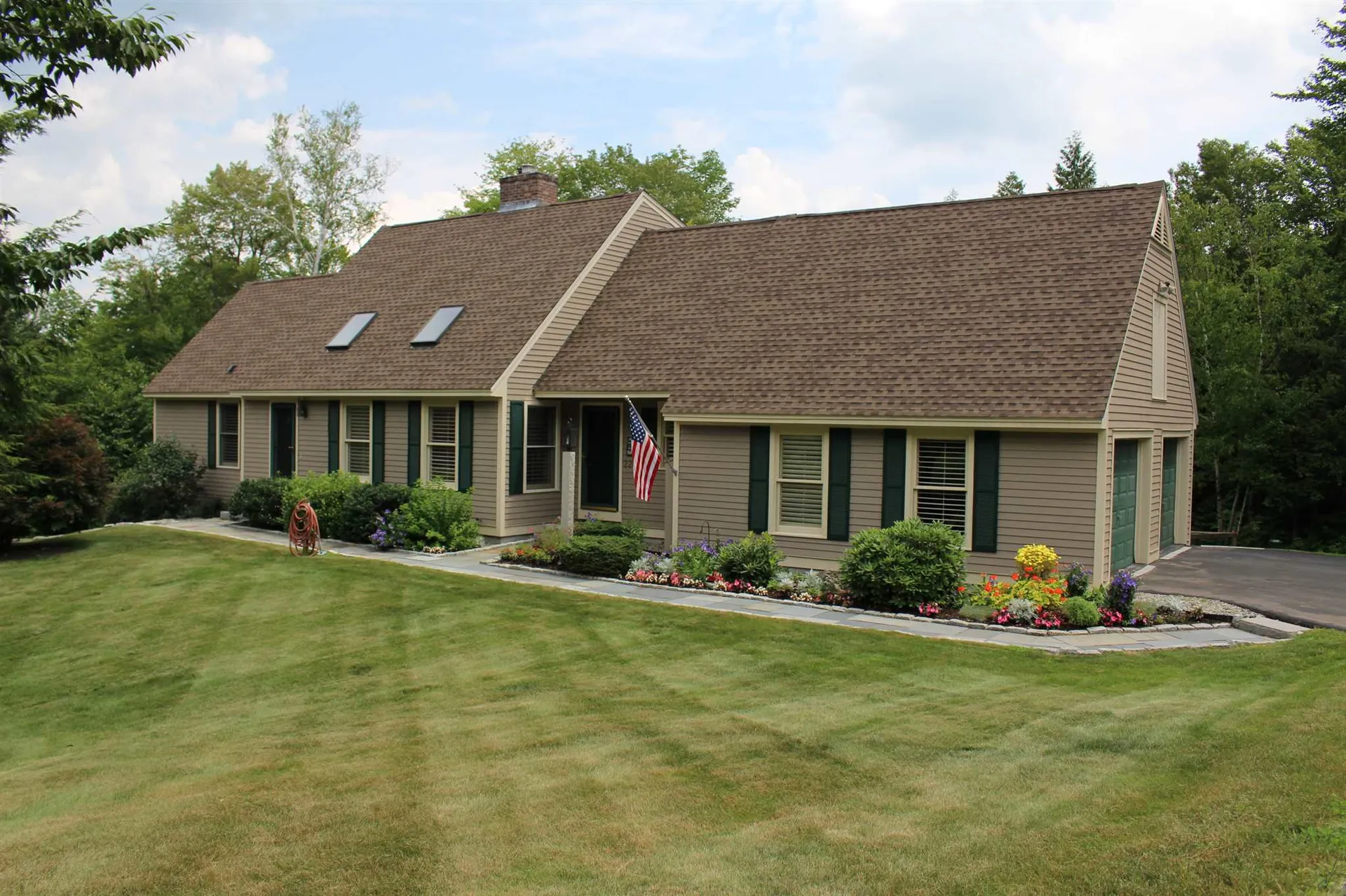 226 Hall Farm Road New London NH 03257