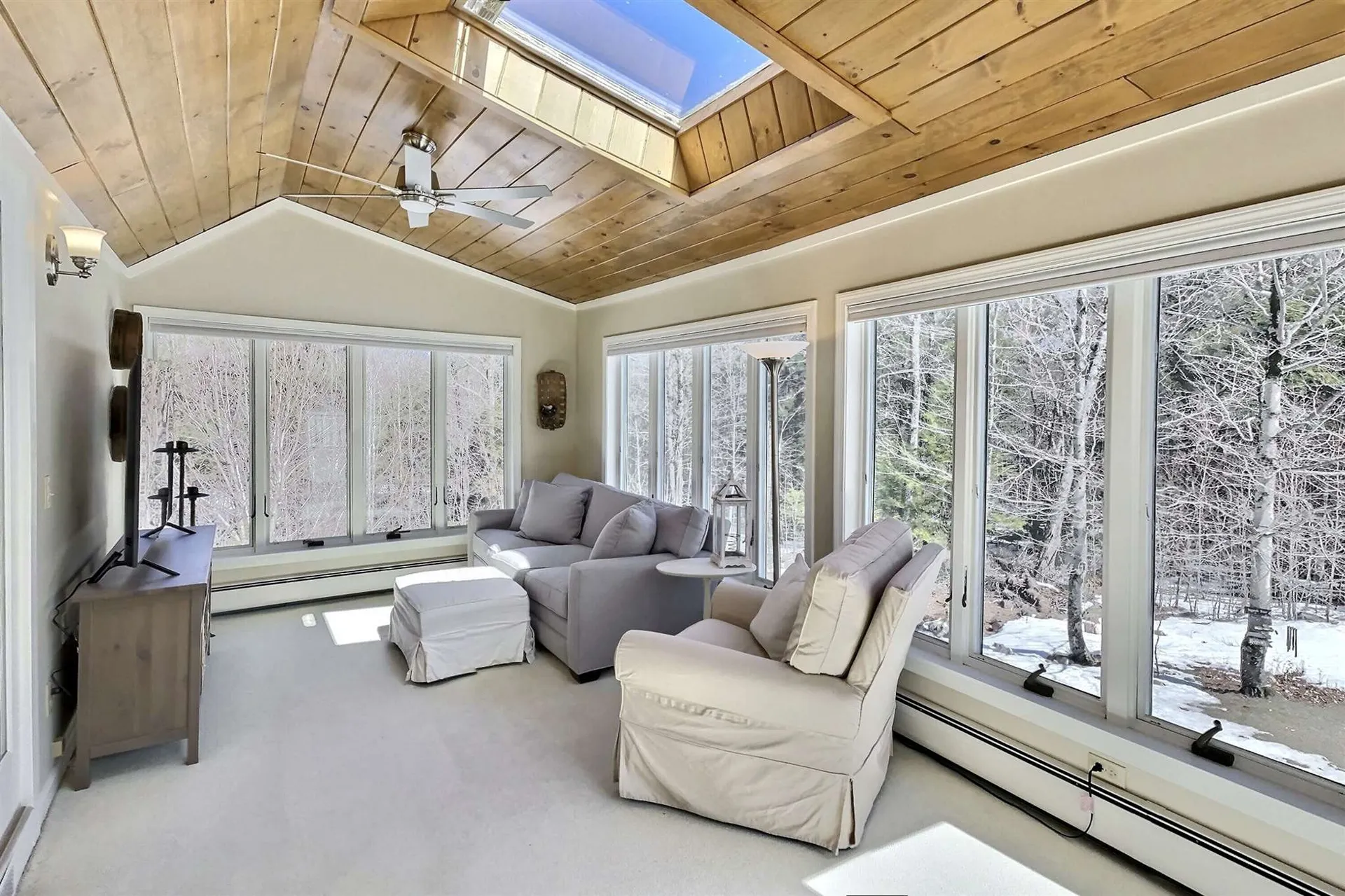226 Hall Farm Road New London NH 03257