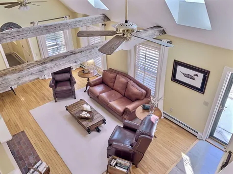 226 Hall Farm Road New London NH 03257