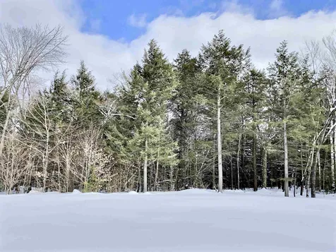 226 Hall Farm Road New London NH 03257