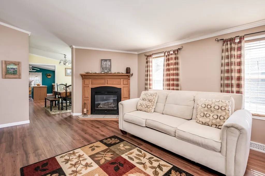 57 Tarah Way Fremont NH 03044