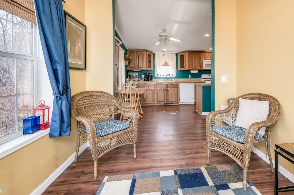 57 Tarah Way Fremont NH 03044