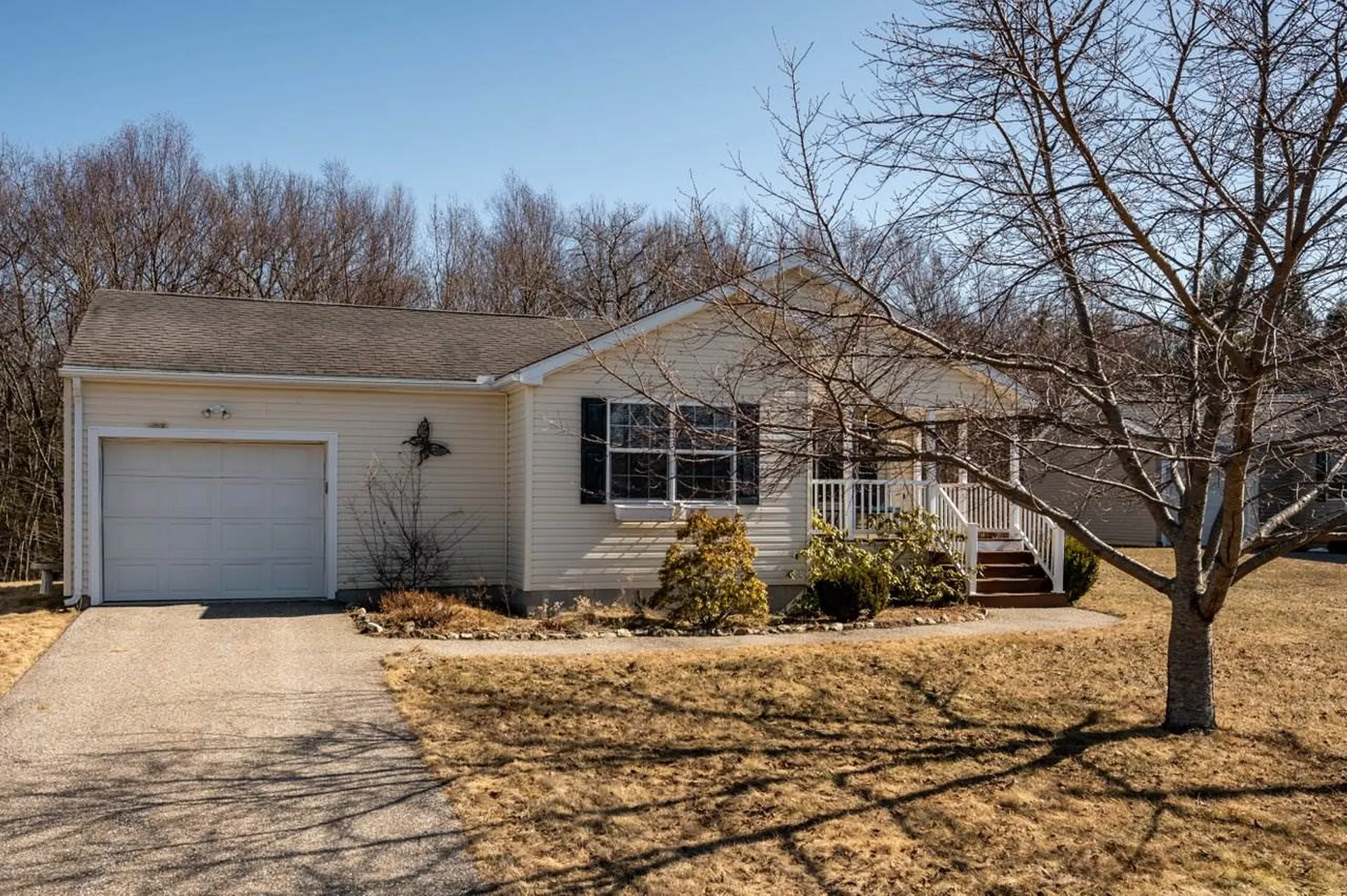57 Tarah Way Fremont NH 03044