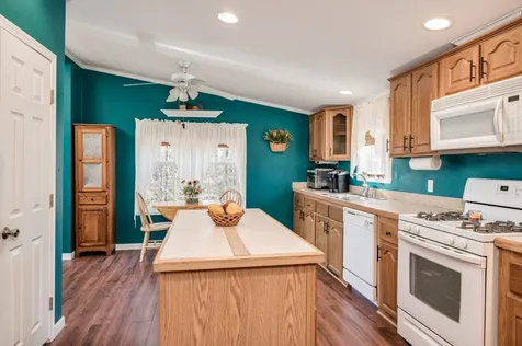 57 Tarah Way Fremont NH 03044