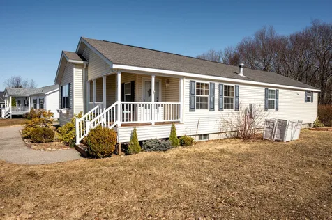 57 Tarah Way Fremont NH 03044