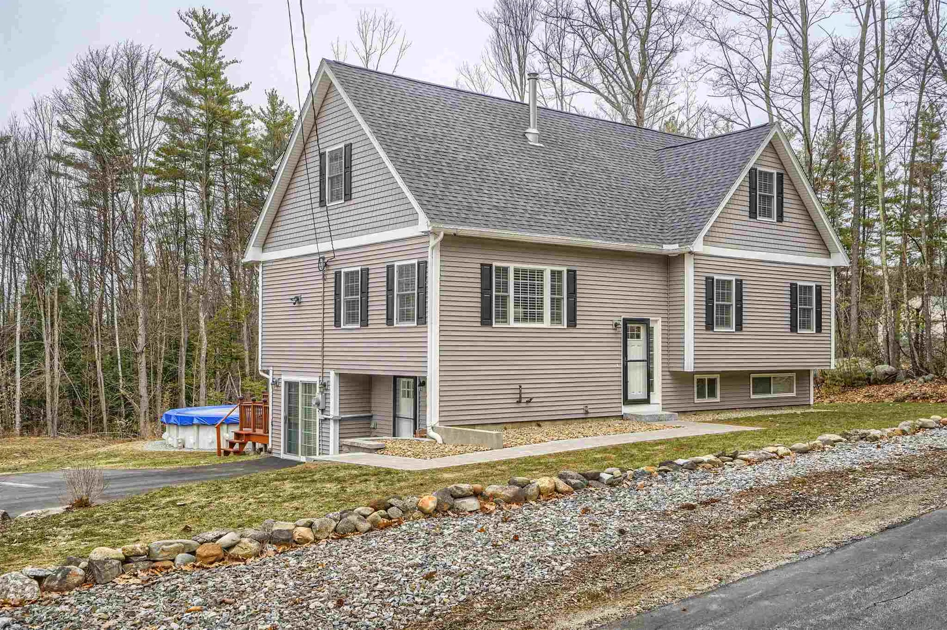 82 Lesnyk Road Goffstown NH 03045