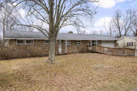 20 Greenlay Street Nashua NH 03063