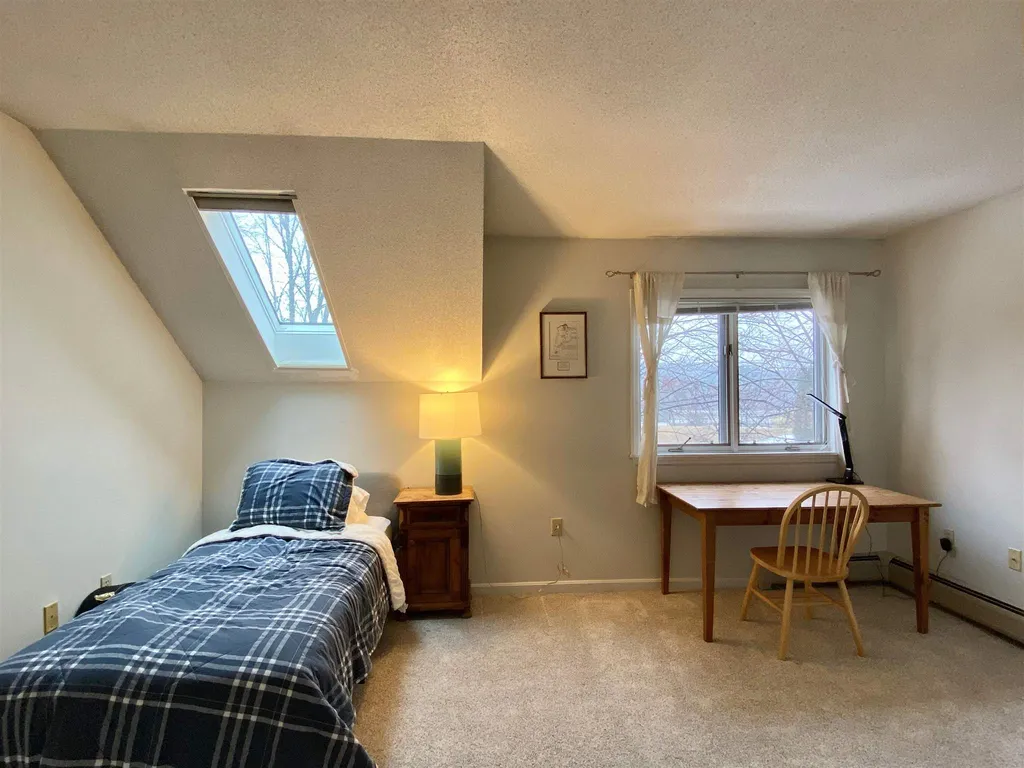 40 Heather Drive Hartford VT 05001