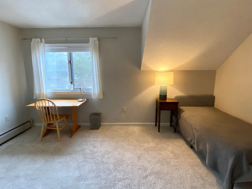 40 Heather Drive Hartford VT 05001