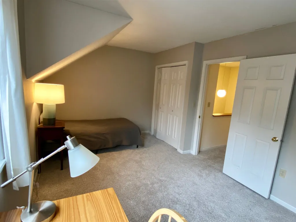 40 Heather Drive Hartford VT 05001