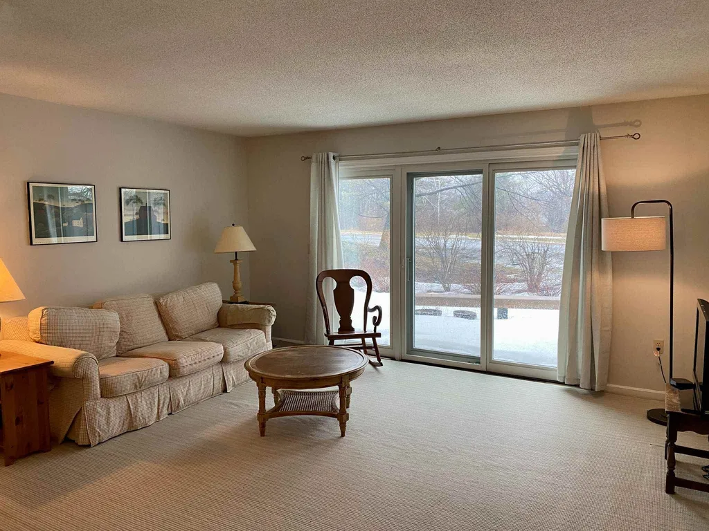 40 Heather Drive Hartford VT 05001
