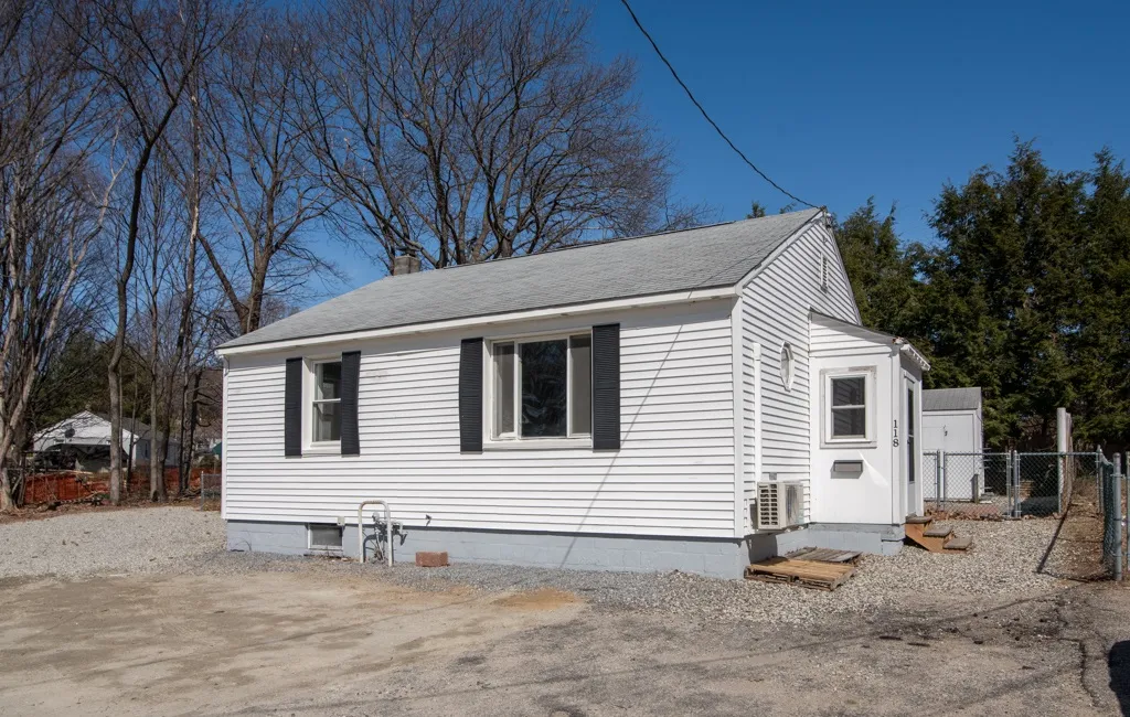118 Gabrielle Street Manchester NH 03103
