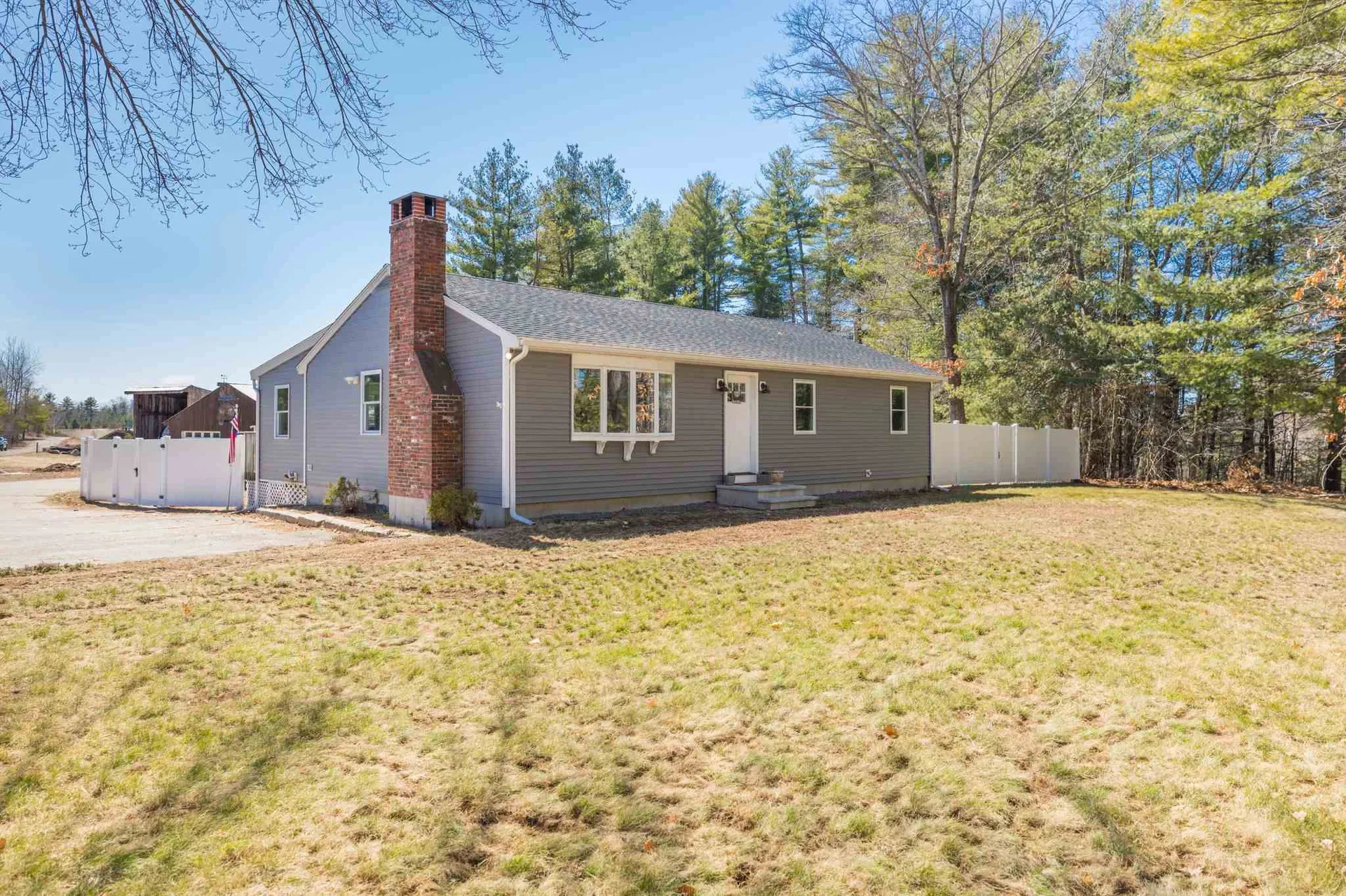 441 Wadleigh Falls Road Newmarket NH 03857