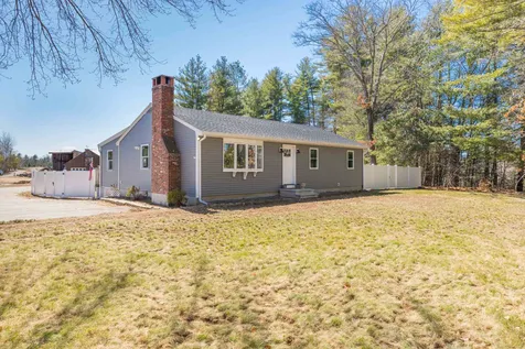 441 Wadleigh Falls Road Newmarket NH 03857