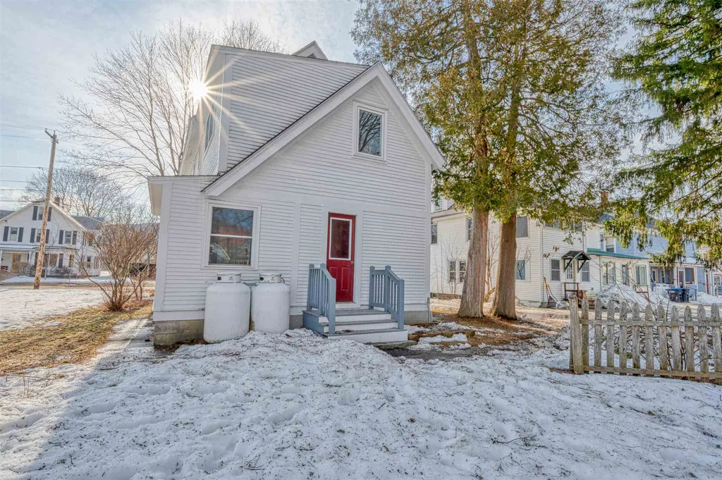 28 Randall Street Waterbury VT 05676