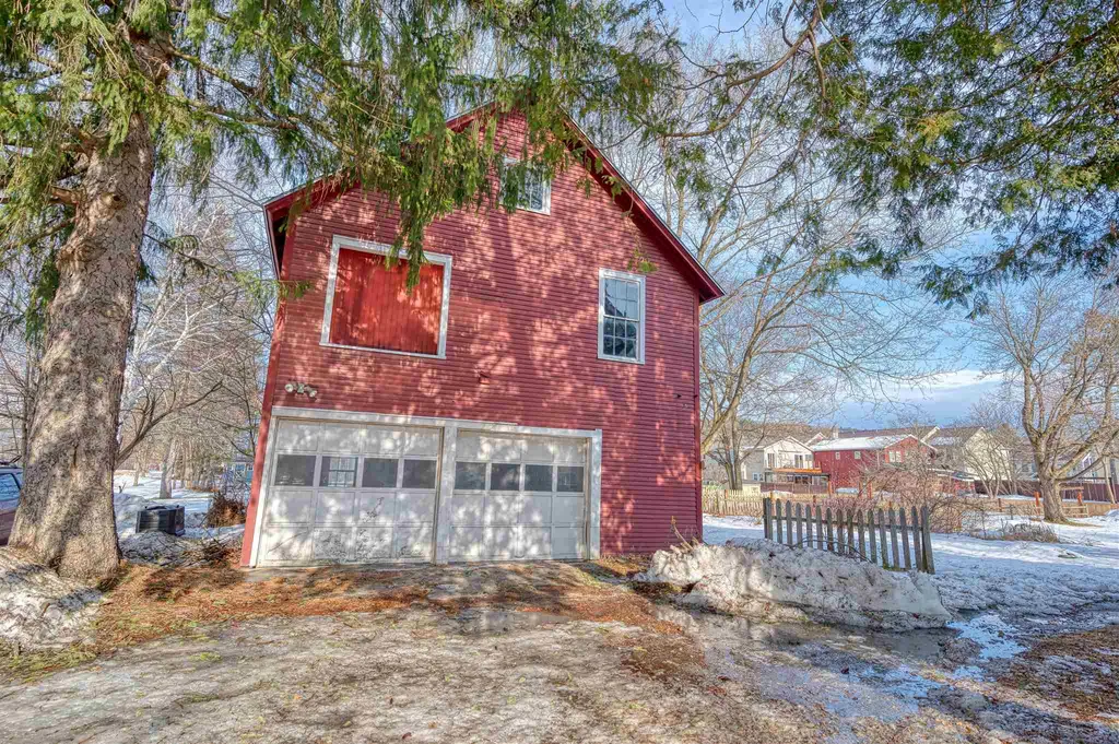 28 Randall Street Waterbury VT 05676