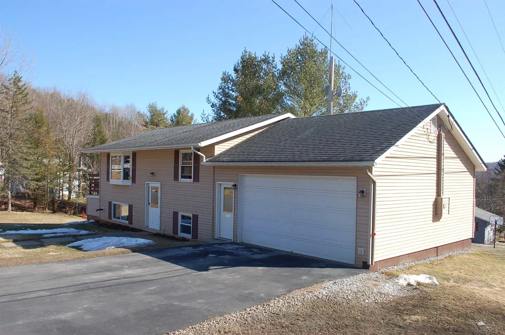 163 Richardson Road Barre Town VT 05641
