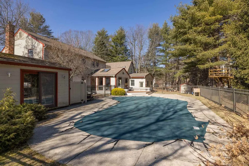 36 Hampton Falls Road Exeter NH 03833