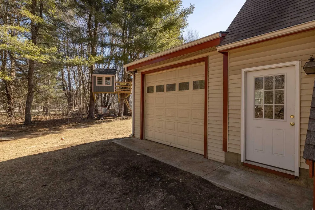 36 Hampton Falls Road Exeter NH 03833