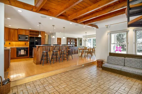 36 Hampton Falls Road Exeter NH 03833