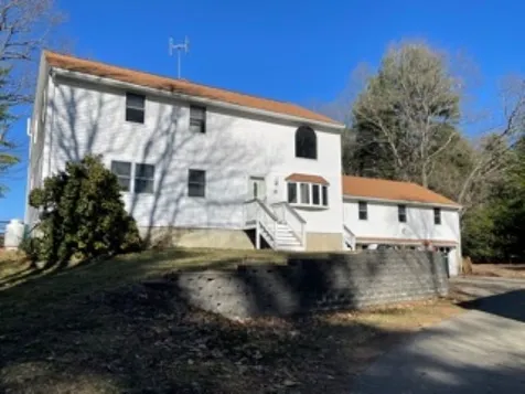 15 Old County Road Plaistow NH 03865-2224