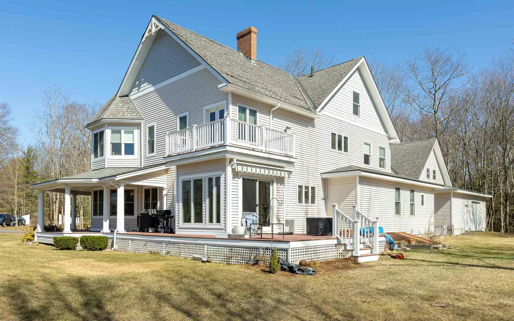 20 Blanchard Brook Circle Walpole NH 03608