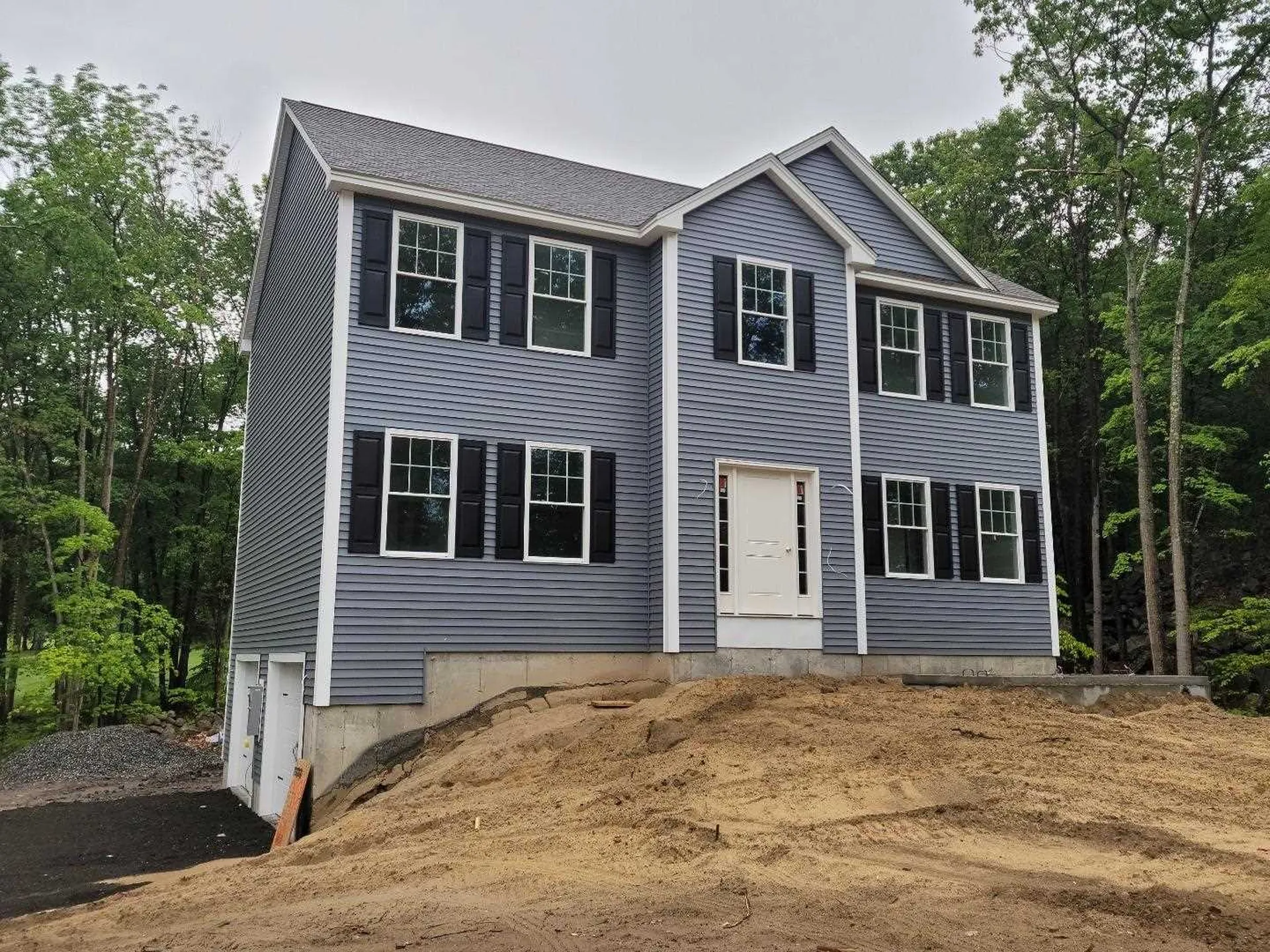 29 Old Manchester Road Candia NH 03034